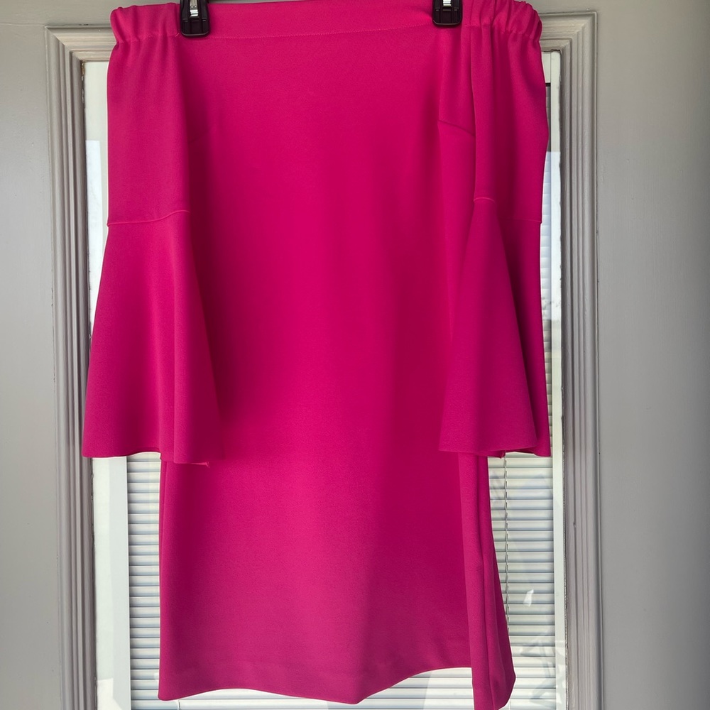 Cece off the shoulder bell-sleeve dress